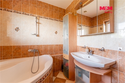 Prodej rodinného domu, 121 m² - 20