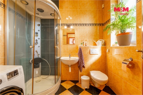 Prodej rodinného domu, 121 m² - 8