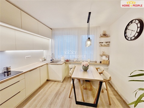 Prodej bytu 4+1, 103 m² - 0