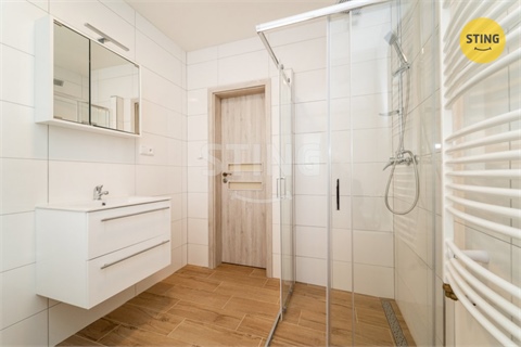 Pronájem rodinného domu, 100 m² 2