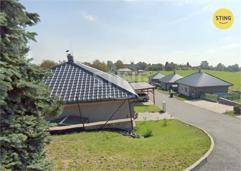 Pronájem rodinného domu, 100 m² 0