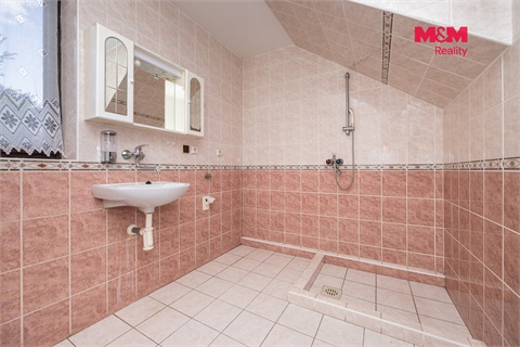 Prodej rodinného domu, 128 m² - 4