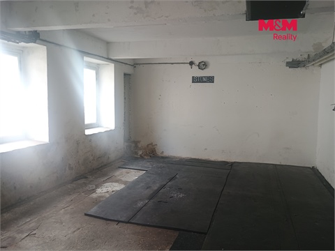 Pronájem skladu / haly, 58 m² - 2
