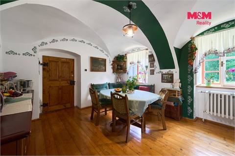 Prodej rodinného domu, 263 m² - 2