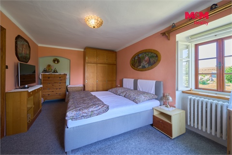 Prodej rodinného domu, 263 m² - 6