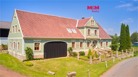 Prodej rodinného domu, 263 m² 0