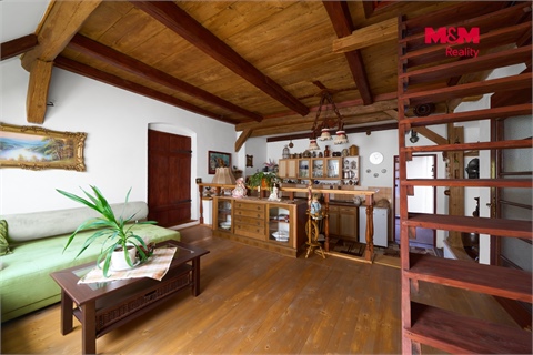 Prodej rodinného domu, 263 m² 10