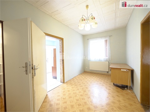 Prodej rodinného domu, 100 m² 24