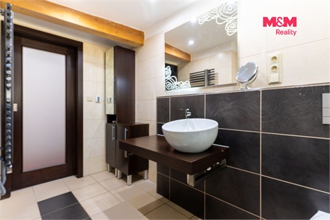 Prodej rodinného domu, 102 m² - 18
