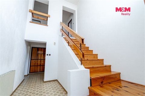 Prodej rodinného domu, 180 m² - 8