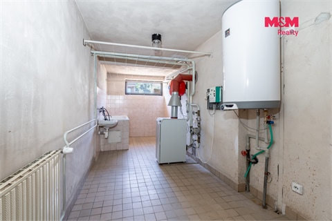 Prodej rodinného domu, 180 m² - 10