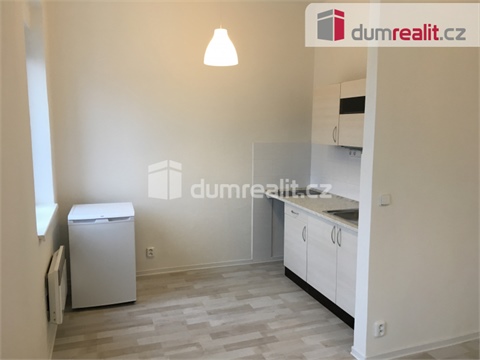 Pronájem bytu 1kk, 29 m² - 0