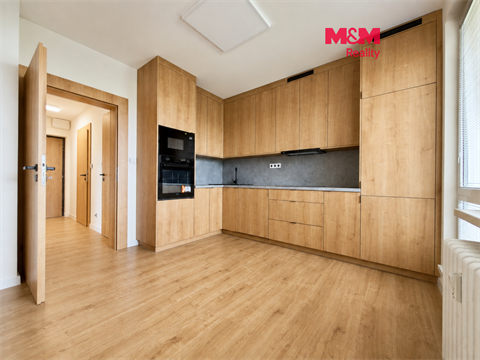 Pronájem bytu 3+1, 72 m² 0