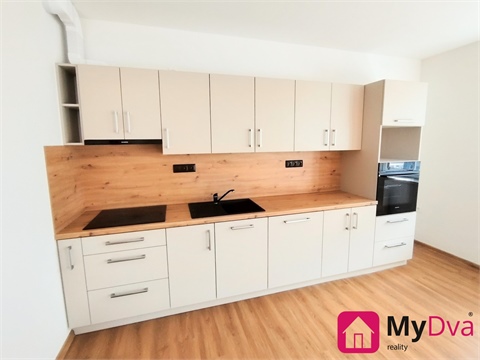 Pronájem bytu 2kk, 62 m² 2