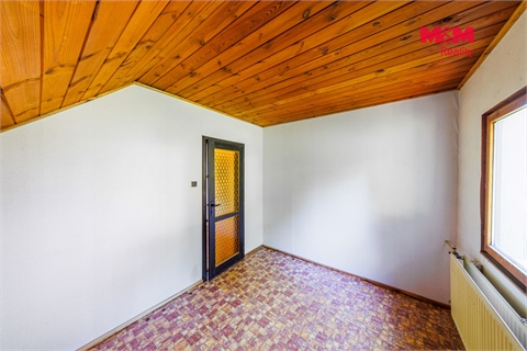 Prodej rodinného domu, 220 m² - 6