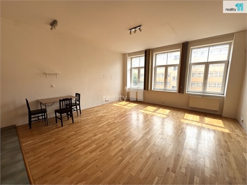 Pronájem bytu 2kk, 87 m² 8