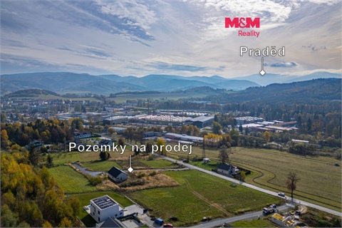Prodej stavebního pozemku, 988 m² 0