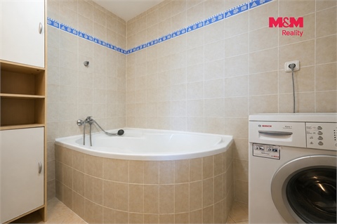 Prodej bytu 3kk, 79 m² - 8