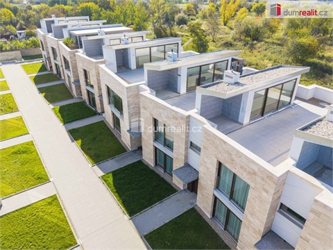 Prodej rodinného domu, 286 m² 2
