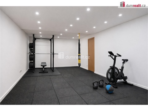 Prodej rodinného domu, 286 m² 24