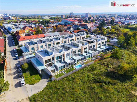 Prodej rodinného domu, 286 m² 0
