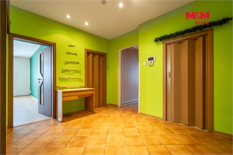 Prodej rodinného domu, 231 m² - 0