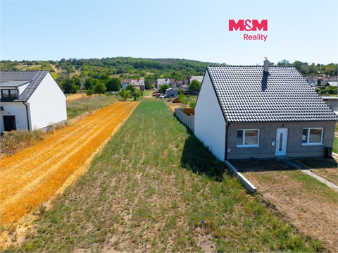 Prodej stavebního pozemku, 1 026 m² 0