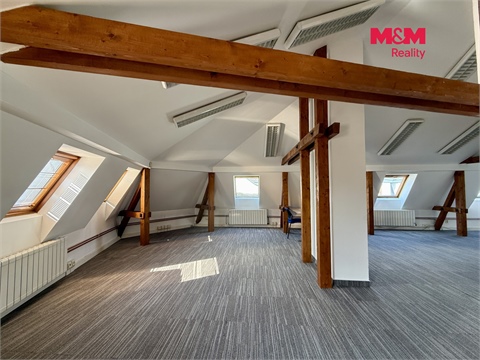 Pronájem kanceláře, 275 m² - 0