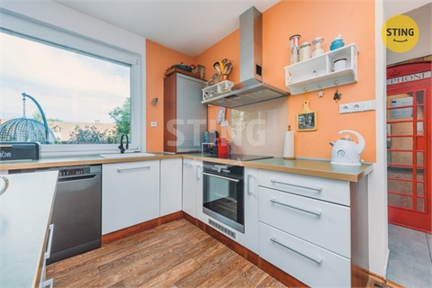 Prodej rodinného domu, 171 m² 2