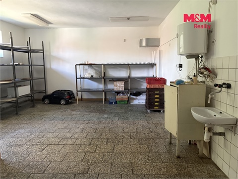 Pronájem obchodních prostor, 1 007 m² 6