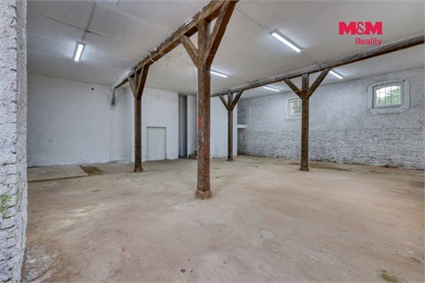 Pronájem skladu / haly, 128 m² - 0