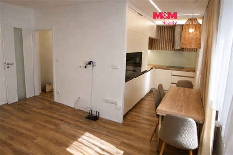 Pronájem bytu 2kk, 55 m² 0