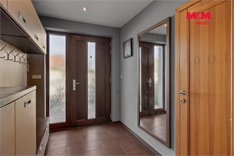 Prodej rodinného domu, 305 m² - 8