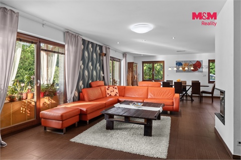 Prodej rodinného domu, 305 m² - 0