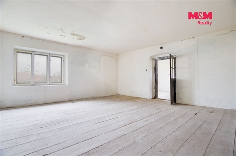Prodej rodinného domu, 320 m² - 16