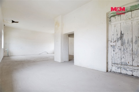 Prodej rodinného domu, 320 m² - 12