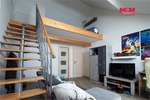 Prodej rodinného domu, 277 m² 16