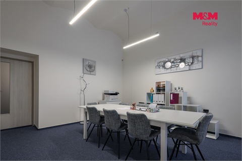 Prodej rodinného domu, 277 m² 18