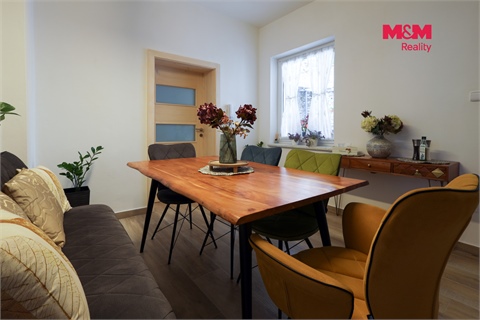 Prodej rodinného domu, 277 m² - 2