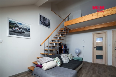 Prodej rodinného domu, 277 m² - 14