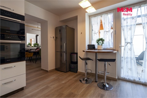 Prodej rodinného domu, 277 m² 14