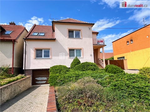 Prodej rodinného domu, 220 m² - 2
