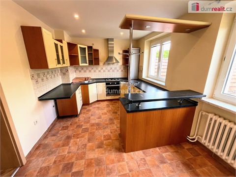 Prodej rodinného domu, 220 m² 8