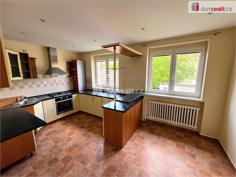 Prodej rodinného domu, 220 m² - 8