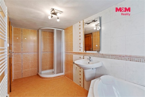 Prodej rodinného domu, 141 m² 16