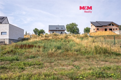 Prodej stavebního pozemku, 827 m² 0