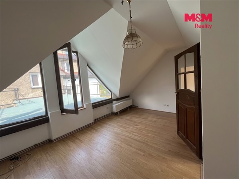 Prodej rodinného domu, 260 m² - 4