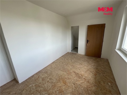 Prodej rodinného domu, 260 m² - 8