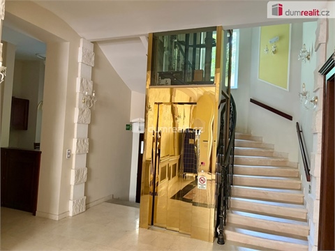 Pronájem bytu 2kk, 61 m² - 0