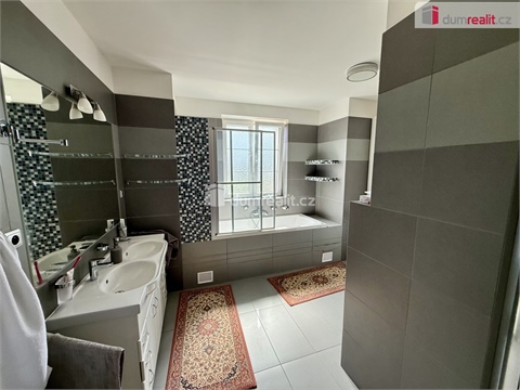 Prodej bytu 3kk, 161 m² - 12